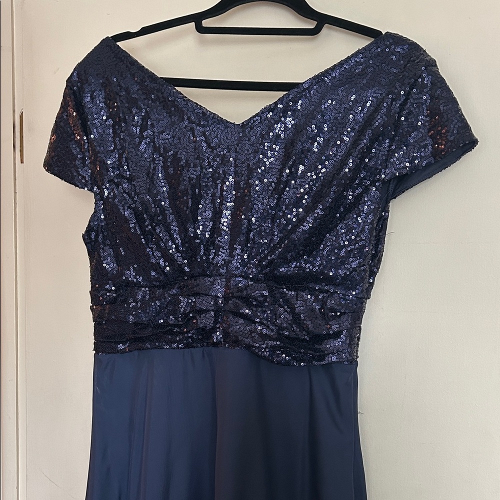 Elegant Navy Sequin Evening Dress